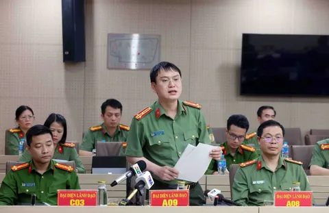 Làm thủ tục truy nã quốc tế với Chủ tịch HĐQT Công ty Cây xanh Công Minh