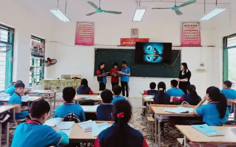 Lớp học thông minh thời AI: Khi người thầy không còn đơn độc