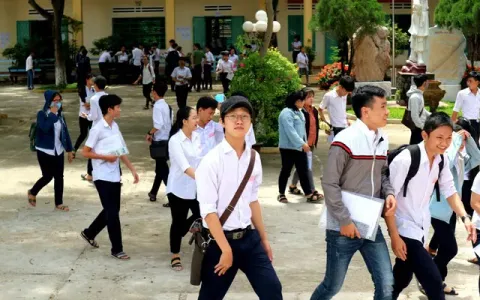 Học sinh lớp 12 cả nước sẽ thi thử tốt nghiệp THPT 2025