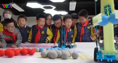 Trung Quốc dạy trí tuệ nhân tạo từ bậc tiểu học