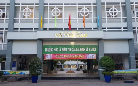 Bộ Y tế chỉ đạo vụ 29 học sinh nghi ngộ độc sau khi đi học về