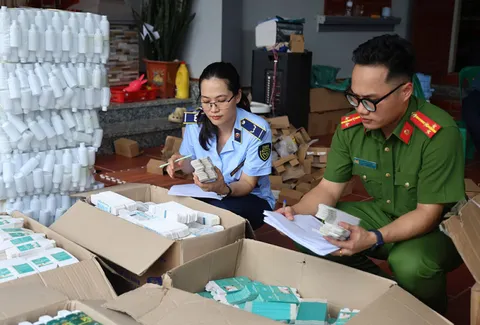 Gần 300 mỹ phẩm bất ngờ rút số công bố: Doanh nghiệp né "bão" hậu kiểm?