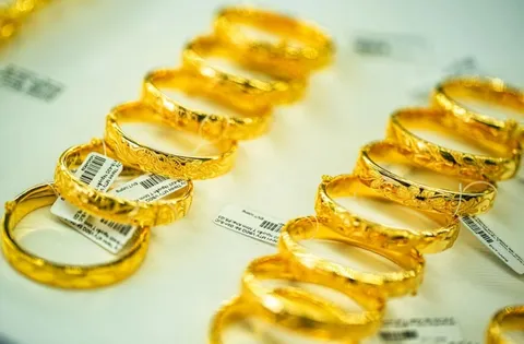 Sàn giao dịch vàng cần có sự kiểm soát của Nhà nước