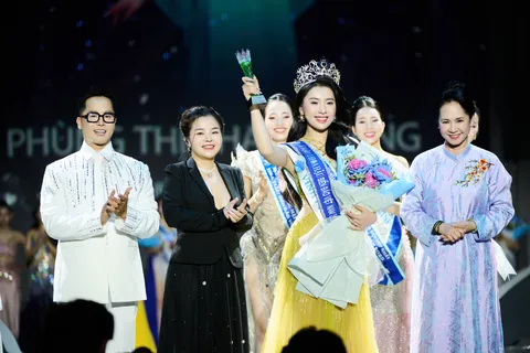 Phùng Thị Thanh Hằng - Á hậu 1 Hoa hậu Biển đảo Việt Nam và hành trình “ba lần đầu tiên” bước ra từ giới hạn an toàn