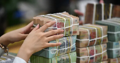 Lãi Suất Ngân Hàng Hôm Nay : GPBank Đột Ngột Tăng Mạnh Các Kỳ Hạn, Gia Nhập Top Đầu Thị Trường
