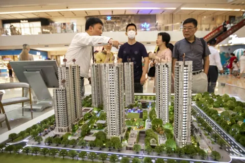 Quỹ nhà ở thành công cụ cứu thị trường bất động sản Trung Quốc