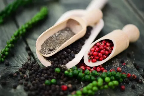 Giá cà phê, hồ tiêu và lúa gạo đồng loạt đi ngang, thị trường giao dịch trầm lắng