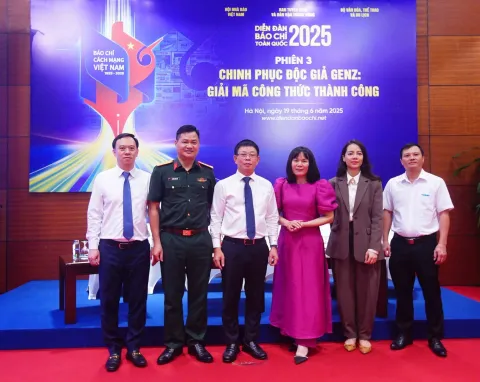 Đào tạo nhà báo trong kỷ nguyên trí tuệ nhân tạo: Khi công chúng trở thành khách hàng