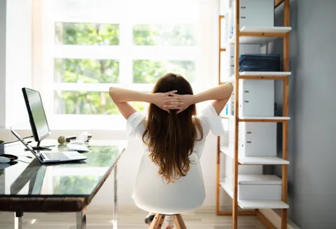 Gen z "chill" nhà: Không gian sống "chuẩn gu" được tái định nghĩa bằng công nghệ và cá tính