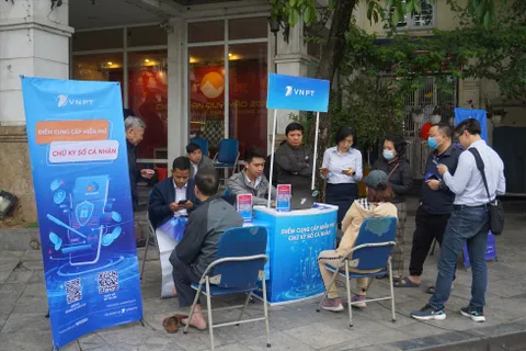Sốc con số: Gần 1/3 GenZ & Millennials Việt đã "ký online" như pro.