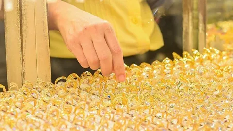 Giá vàng tăng nhẹ, SJC 120 triệu đồng/lượng