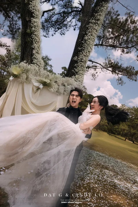 Đạt G và Cindy Lư tung ảnh cưới giản dị tại Đà Lạt