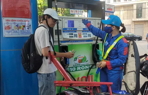 Từ 1/6, ngoài xăng E10, người dân có thể lựa chọn xăng nào khác?