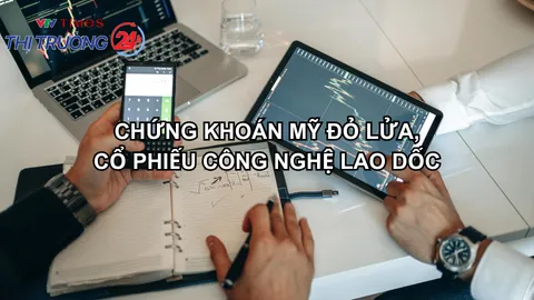 Chứng khoán Mỹ đỏ lửa, cổ phiếu công nghệ lao dốc
