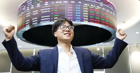 Chứng khoán chưa thể vượt 1.700 điểm