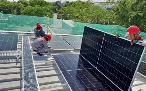 Đề xuất lắp điện mặt trời mái nhà tự dùng chỉ cần thông báo với phường, xã