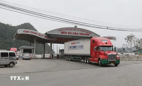 Khuyến cáo thực hiện đúng quy định khi giao dịch hợp đồng mua bán qua biên giới