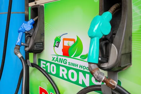 Giá xăng sinh học E10 không quá 25.120 đồng/lít