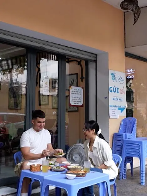 Eat like a local | Speak like a local