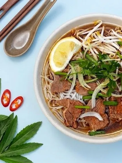 Vietnamese phở wins hearts in Nepal