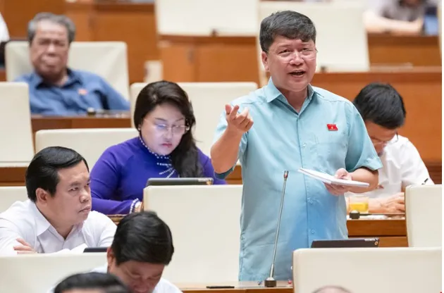 "Vừa khởi nghiệp, chính sách thay đổi, doanh nghiệp lại về điểm xuất phát"