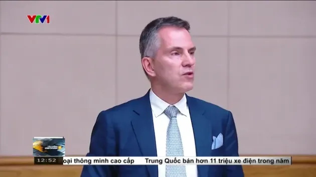 Thành lập một trung tâm tài chính nhưng hai địa điểm tại Việt Nam