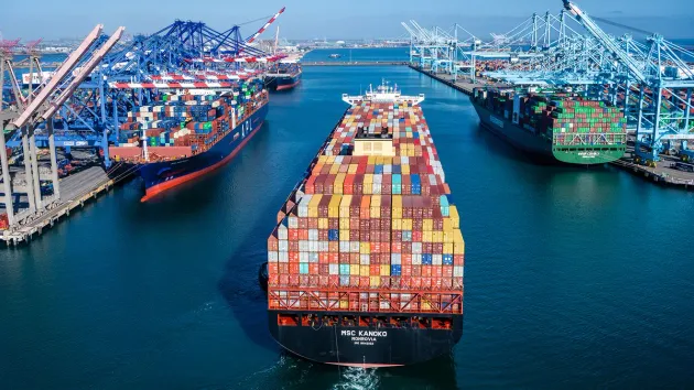 Biến động thuế quan gây gián đoạn nhập khẩu: Cảng Mỹ chưa thể phục hồi