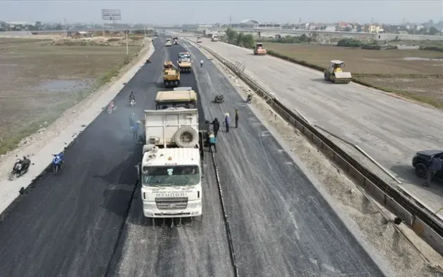 Thúc đẩy  4 dự án cao tốc “điểm” trong năm 2025