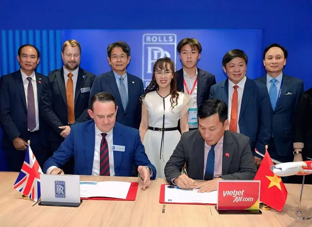 Vietjet tiếp tục “bắt tay” Rolls-Royce, đặt mua thêm 40 động cơ Trent 7000