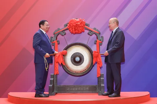 Thủ tướng Phạm Minh Chính thăm sàn chứng khoán lớn nhất châu á: động lực mới cho cải cách thị trường vốn Việt Nam