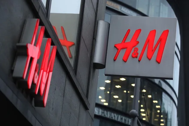 H&M báo hiệu phục hồi mùa hè giữa sức ép cạnh tranh và nguy cơ tăng giá do thuế quan Mỹ