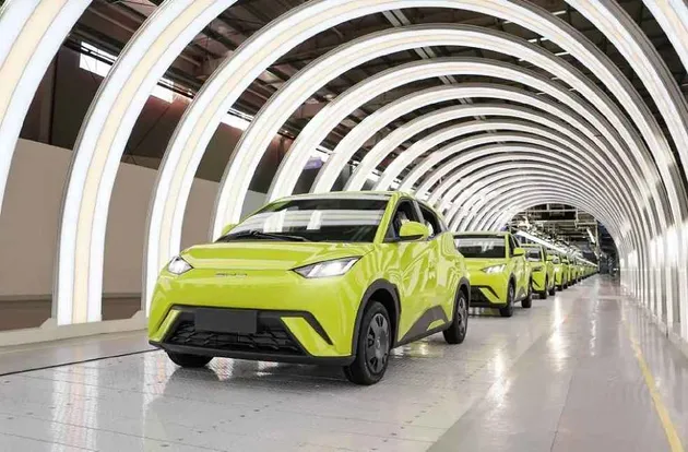 Giấc mơ xe điện Ấn Độ: công nghệ "made in China", lắp ráp "made in India"?