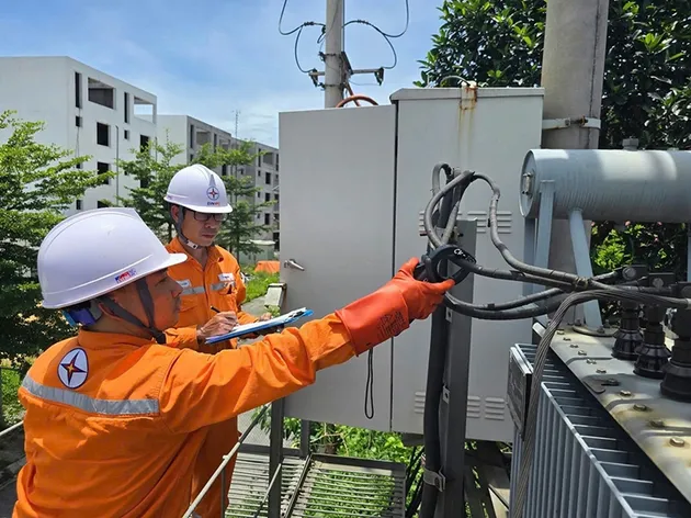 Nắng nóng kỷ lục đẩy hóa đơn tiền điện tăng vọt: Ngành điện khuyến cáo sử dụng điện thông minh