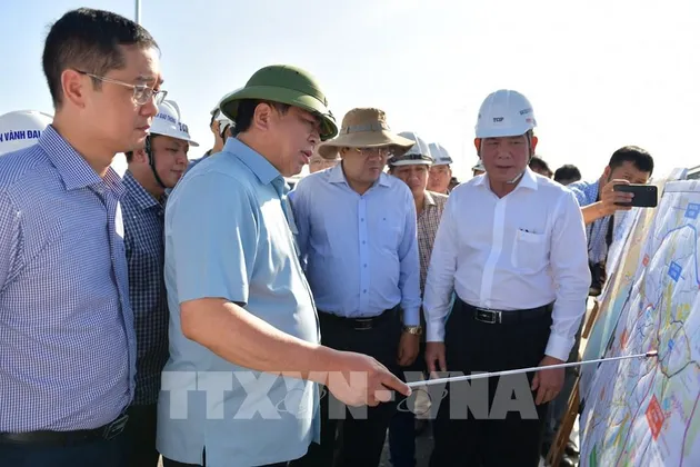 Bộ trưởng Bộ Xây dựng đôn tốc tiến độ dự án Vành đai 3 TP. Hồ Chí Minh