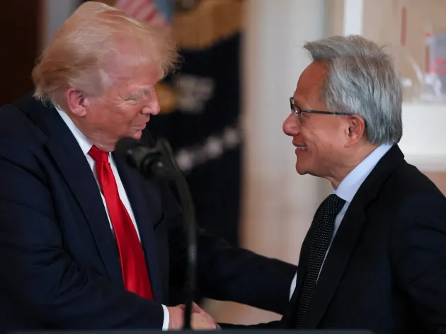 Nvidia lật bài: Chip h20 chính thức quay lại Trung Quốc sau “cú bắt tay” lịch sử với ông Trump
