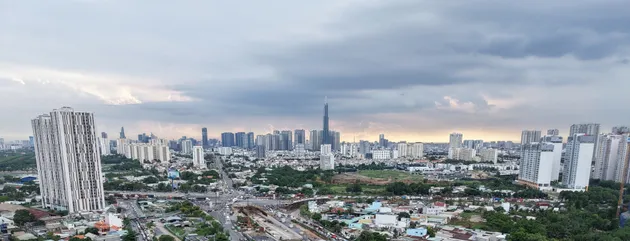Tín dụng chảy mạnh vào bất động sản và chứng khoán
