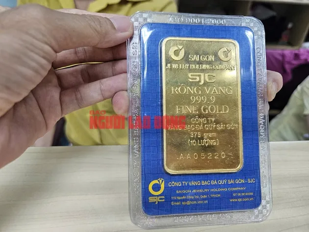 Giá vàng miếng SJC tiếp tục lập đỉnh mới