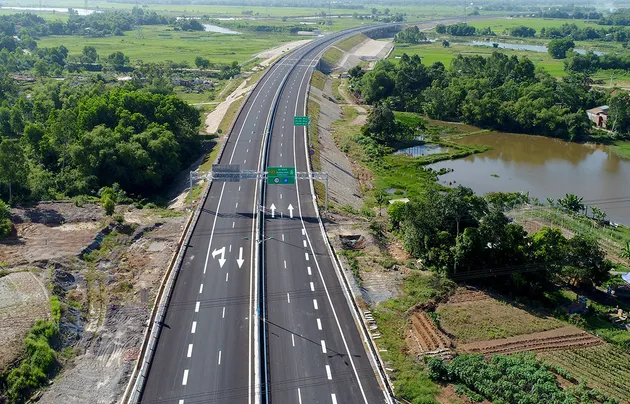 Triển khai đầu tư xây dựng đường bộ cao tốc Quy Nhơn - Pleiku