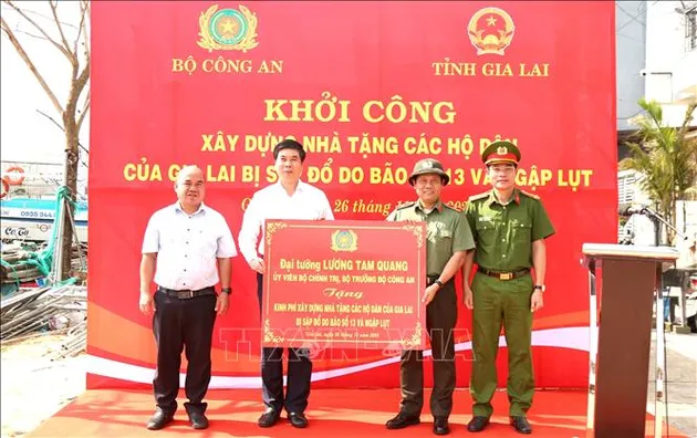 Bộ Công an khởi công xây dựng nhà tặng các hộ dân bị thiệt hại do bão số 13
