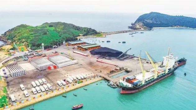 Công bố 309 bến cảng và 14 cảng dầu khí