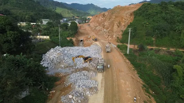 Đẩy nhanh tiến độ đưa Dự án đường Hồ Chí Minh đoạn Chợ Chu - Ngã ba Trung Sơn về đích