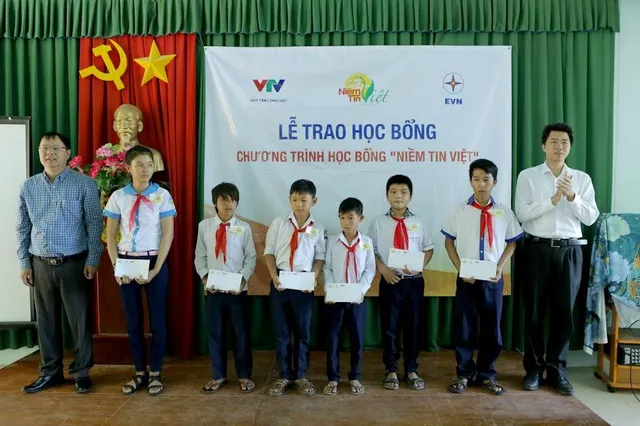 Niềm Tin Việt - Nuôi dưỡng ước mơ đến trường của học sinh nghèo hiếu học - Ảnh 3.