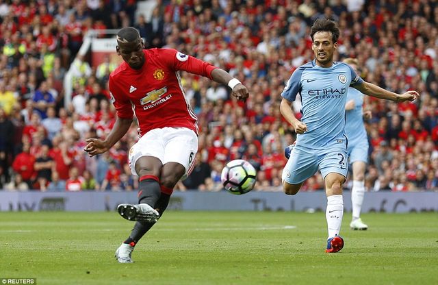 Ảnh: Những khoảnh khắc đáng nhớ trong trận derby Manchester - Ảnh 1.