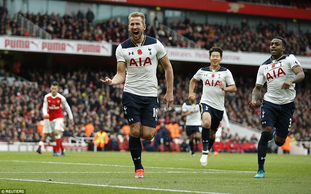 Arsenal 1-1 Tottenham: Hòa nhạt nhòa, Pháo thủ lỡ ngôi đầu! - Ảnh 2.