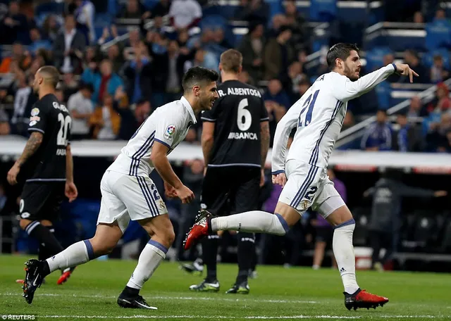 Real Madrid 3-2 Deportivo: Chiến thắng kịch tính của Kền kền trắng - Ảnh 1.