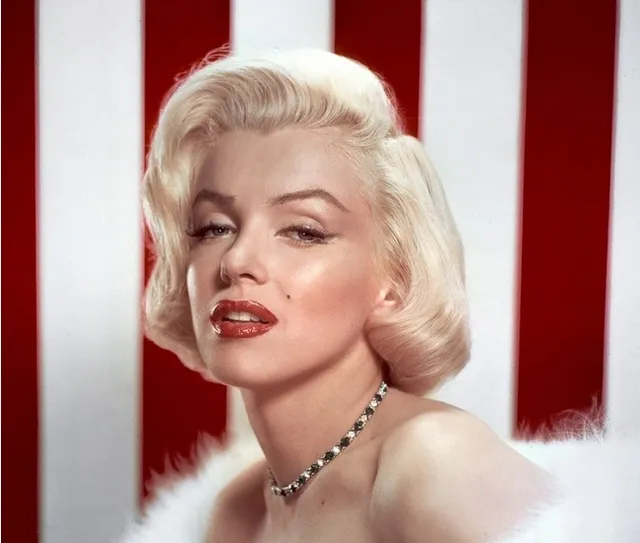 8 bí quyết làm đẹp đáng giá từ Marilyn Monroe - Ảnh 2.