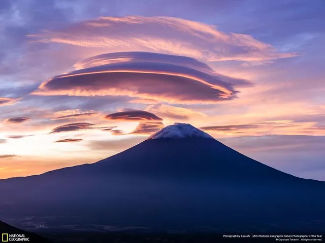 Tròn mắt ảnh thiên nhiên ấn tượng của National Geographic năm 2016 - Ảnh 27.