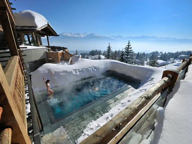Những khách sạn có hồ bơi ấn tượng nhất hành tinh - Ảnh 5.