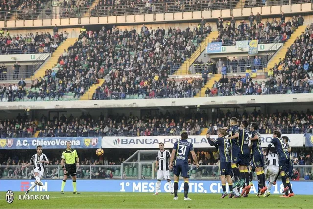 Chievo 1-2 Juventus: Khoảnh khắc ngôi sao! - Ảnh 1.