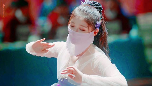 Lý do khiến “em gái quốc dân” Kim Yoo Jung được người người yêu mến - Ảnh 2.